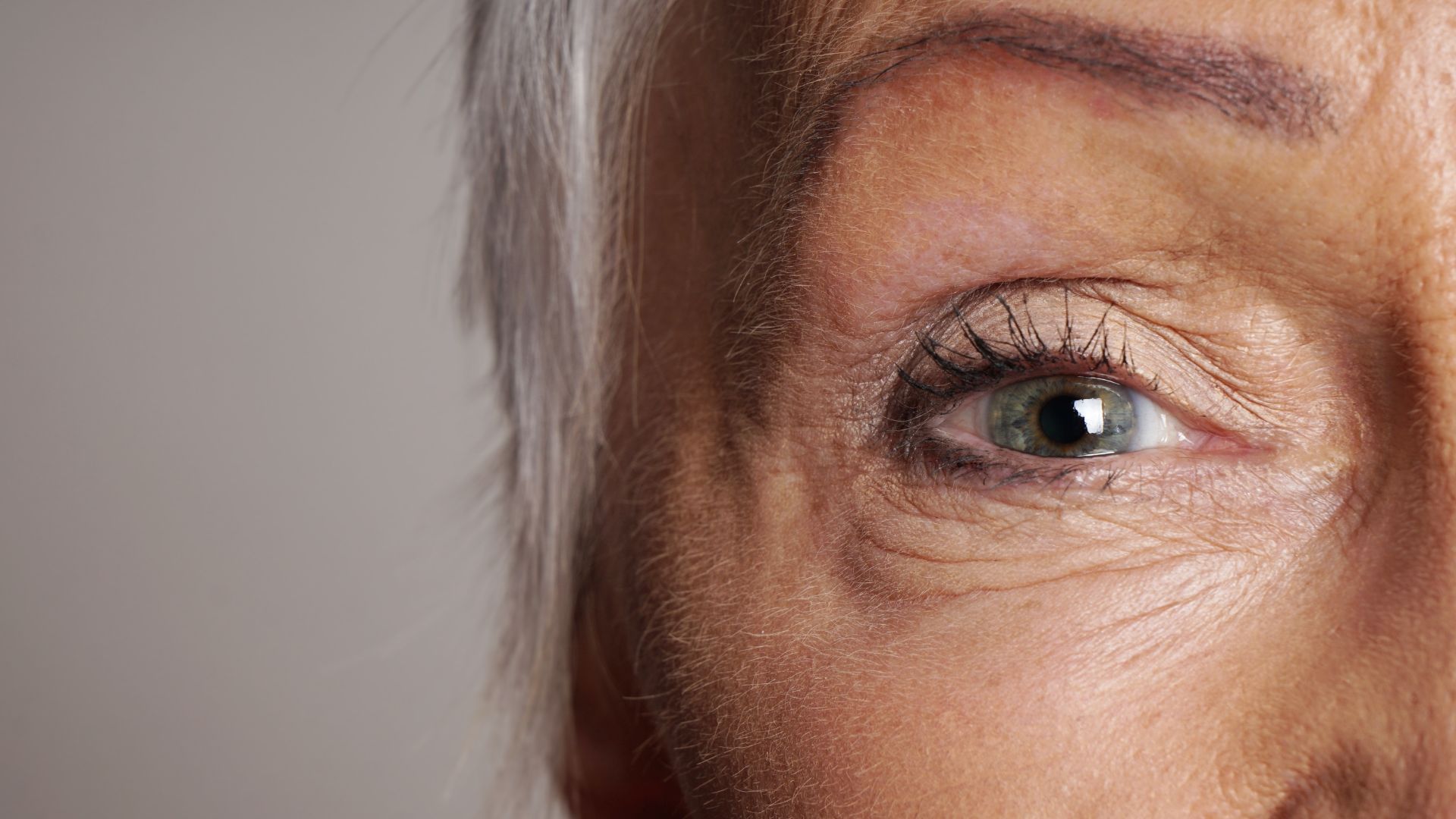 aging eyes